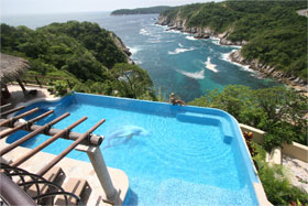 Huatulco Mexico Villa Rental - Dolphin Cove